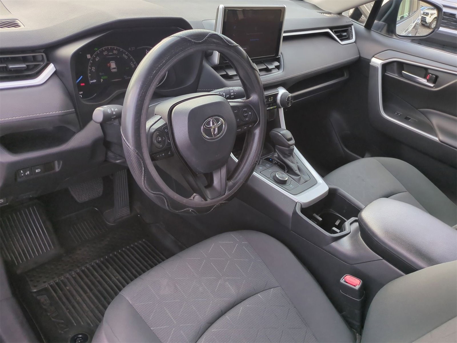 Thumbnail: 2024 Toyota RAV4 - 10