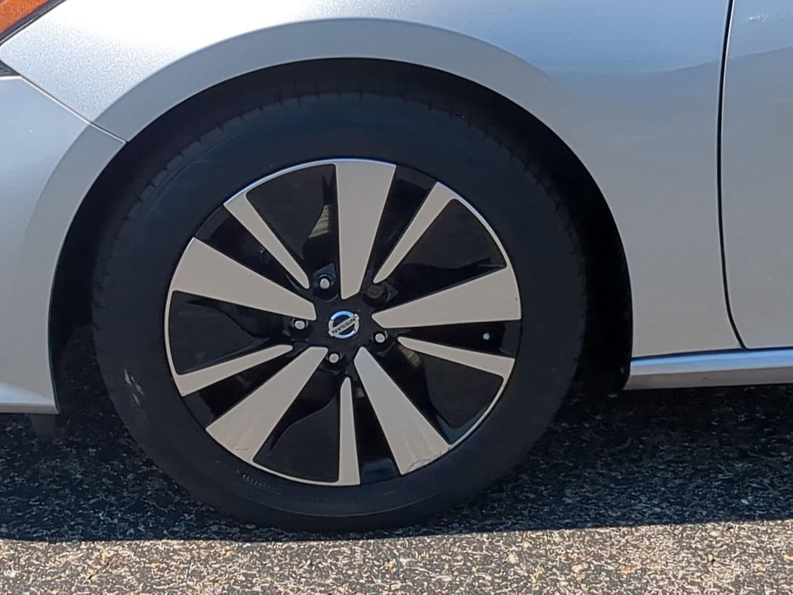 Thumbnail: 2019 Nissan Altima - 14