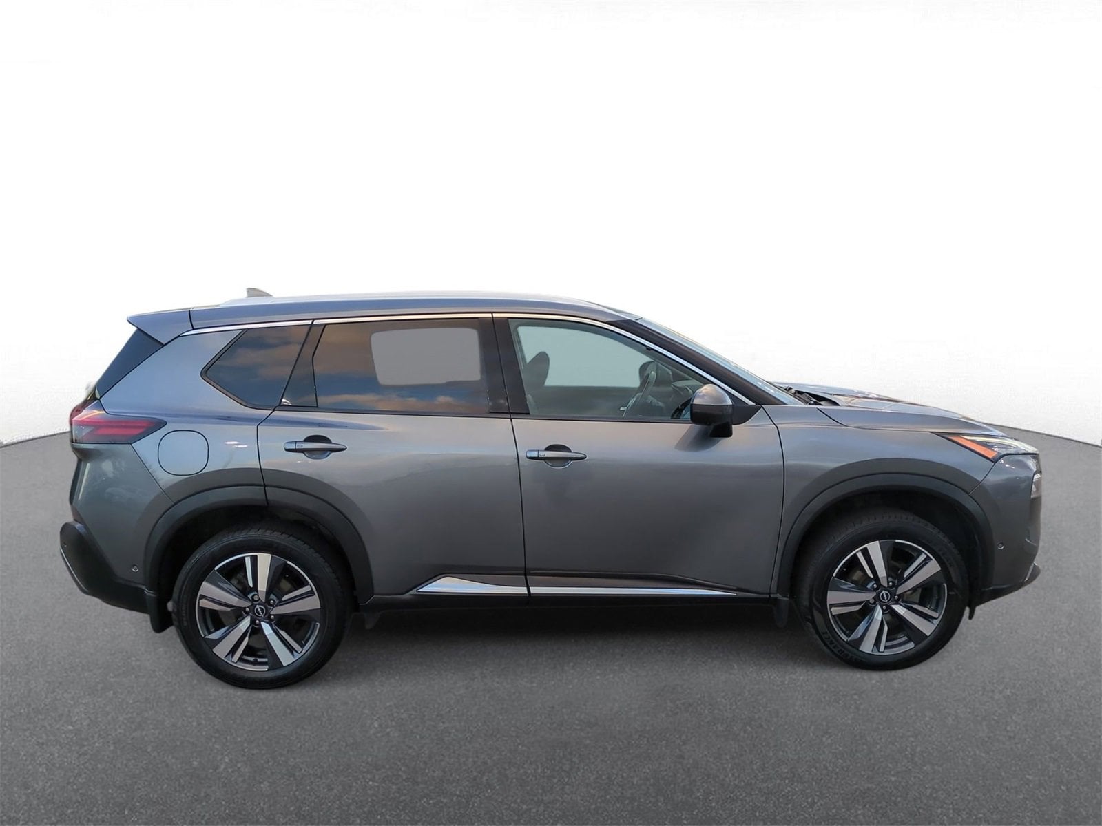 Thumbnail: 2023 Nissan Rogue - 9