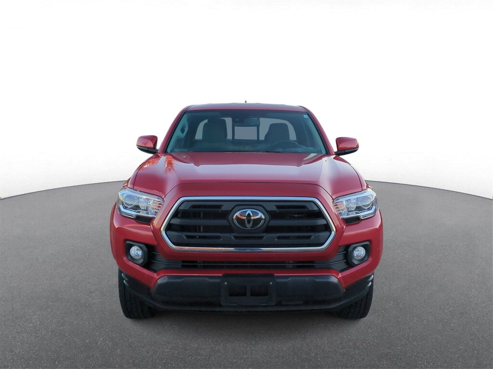 Thumbnail: 2018 Toyota Tacoma - 3