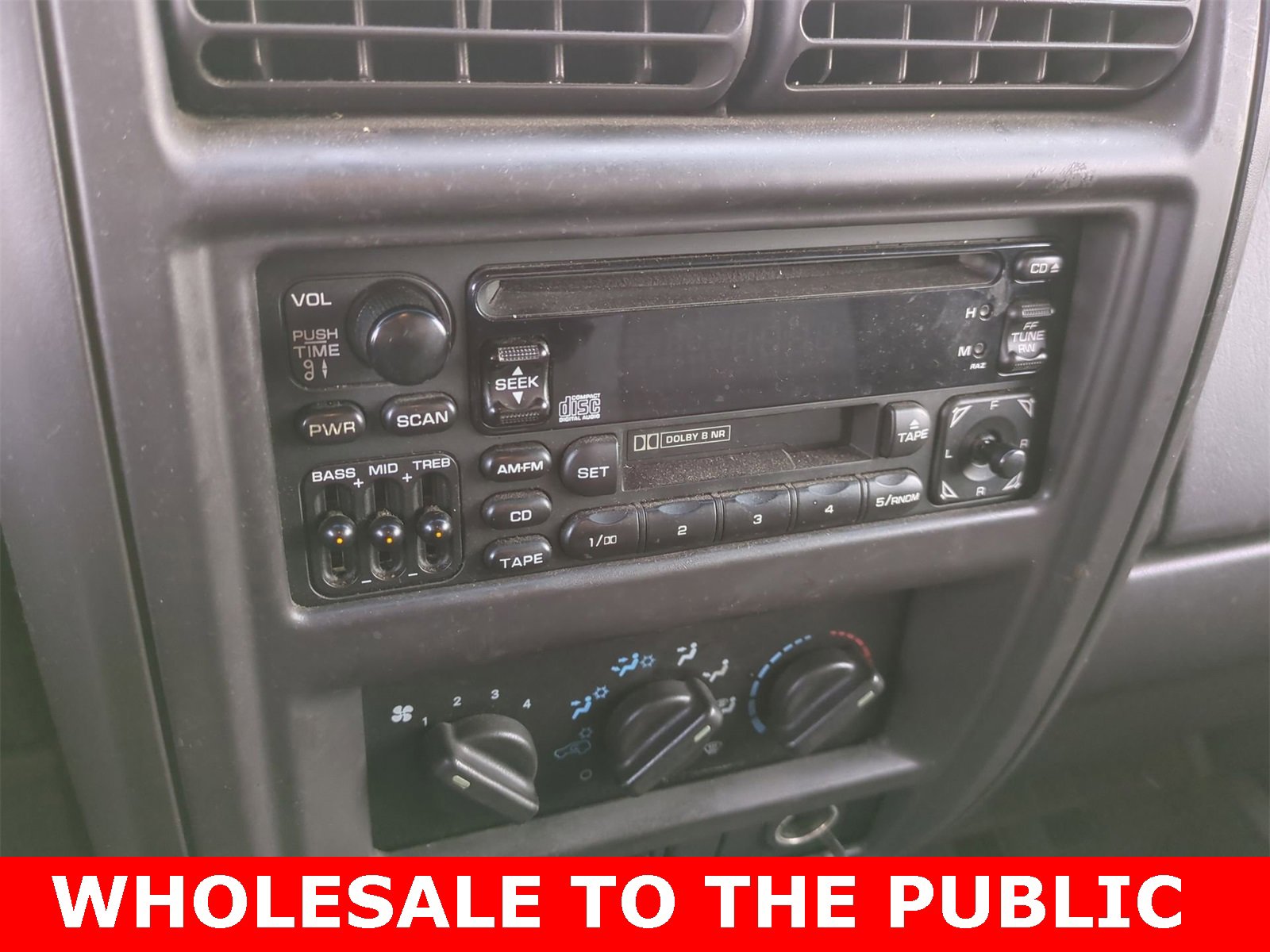 Thumbnail: 2001 Jeep Cherokee - 27