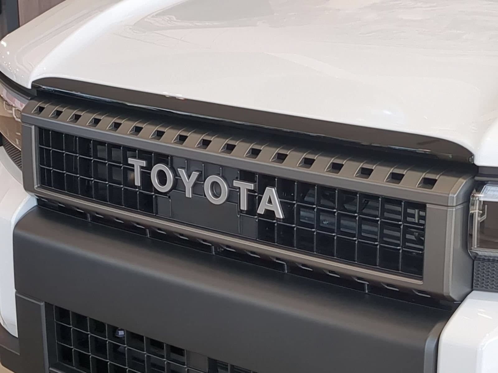 2027 Toyota Land Cruiser Base - Photo 12
