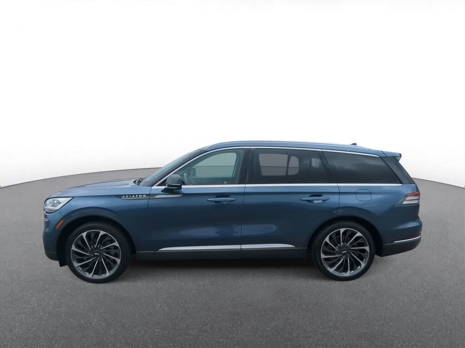 Thumbnail: 2020 Lincoln Aviator - 5
