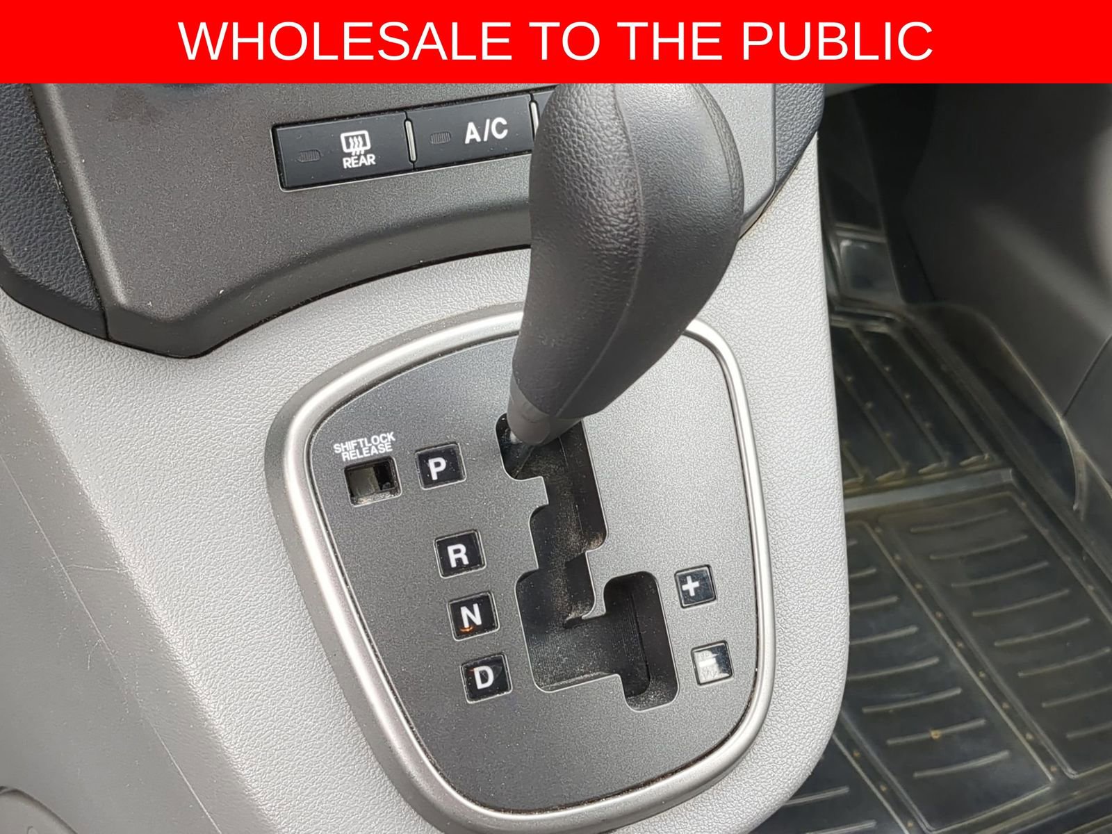 Thumbnail: 2008 Kia Rondo - 28