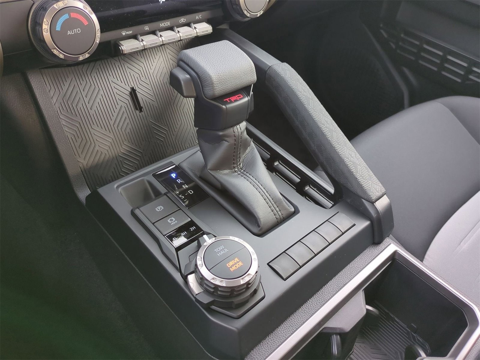 Thumbnail: 2025 Toyota Tacoma - 31