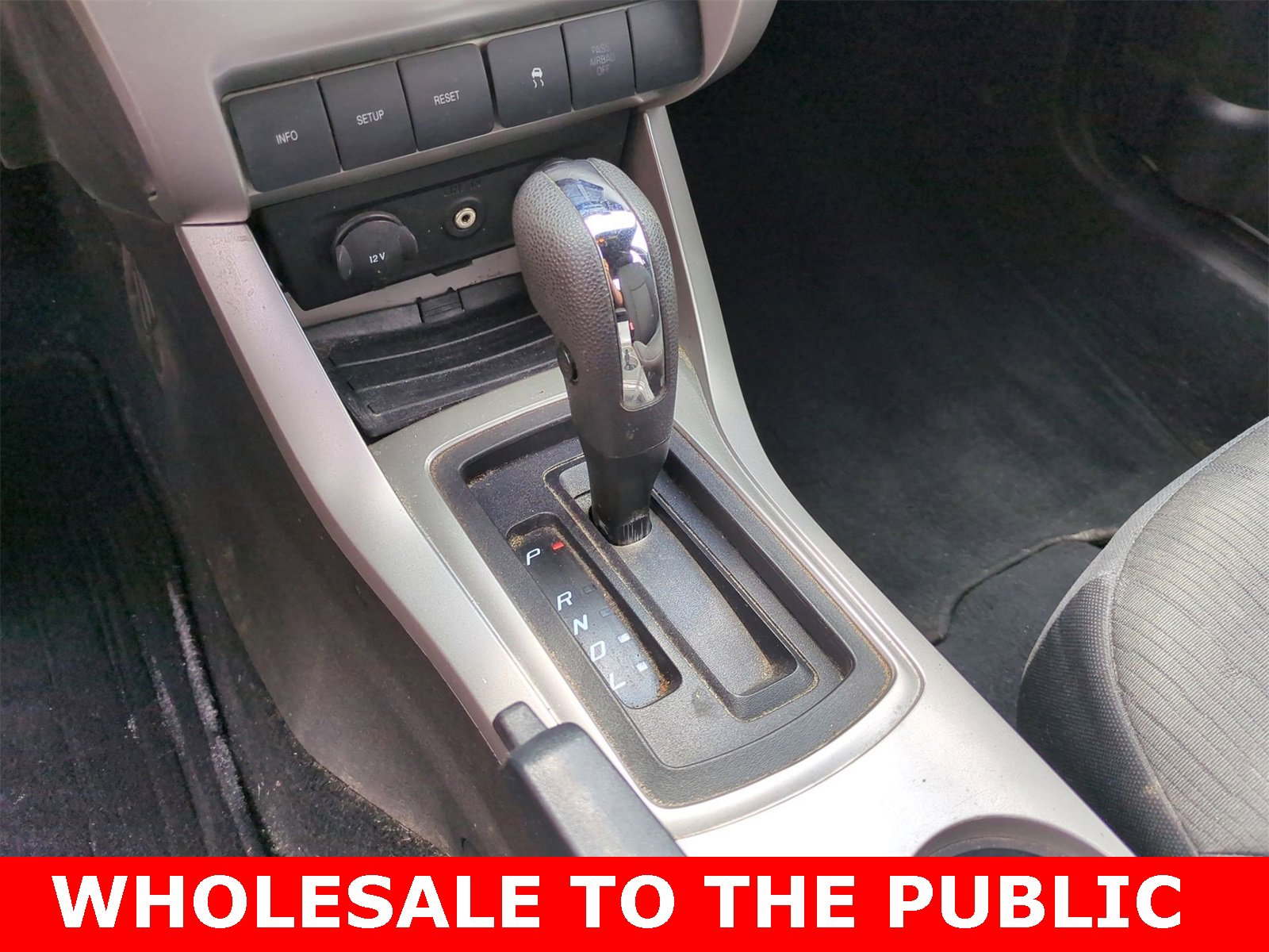 Thumbnail: 2010 Ford Focus - 23