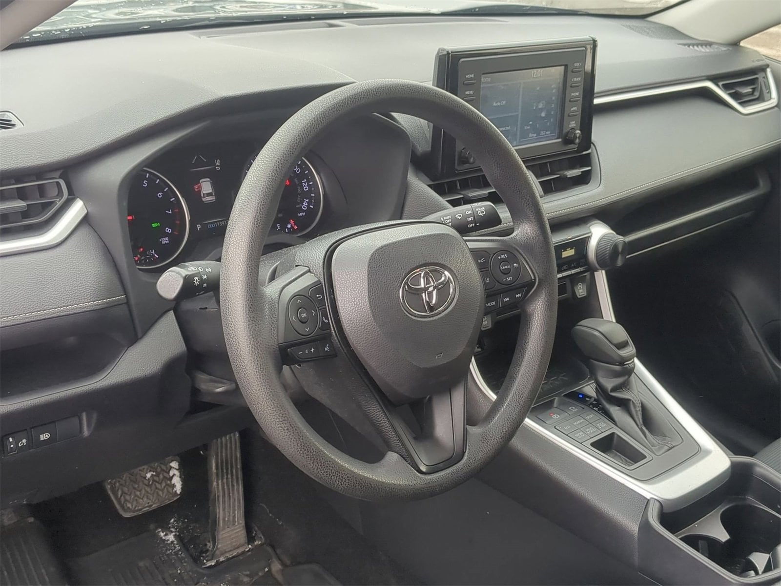 Thumbnail: 2019 Toyota RAV4 - 10