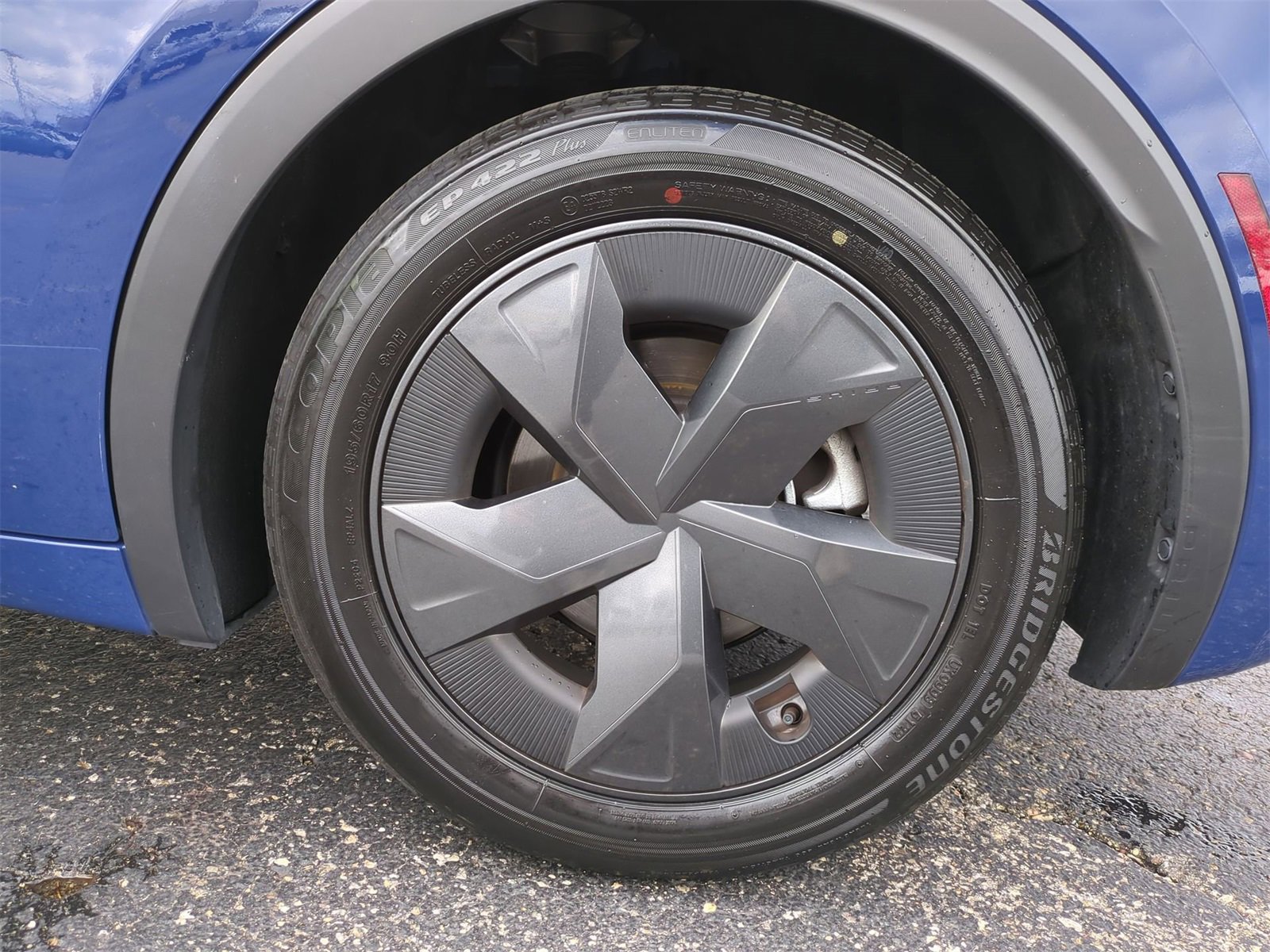 Thumbnail: 2023 Toyota Prius - 13