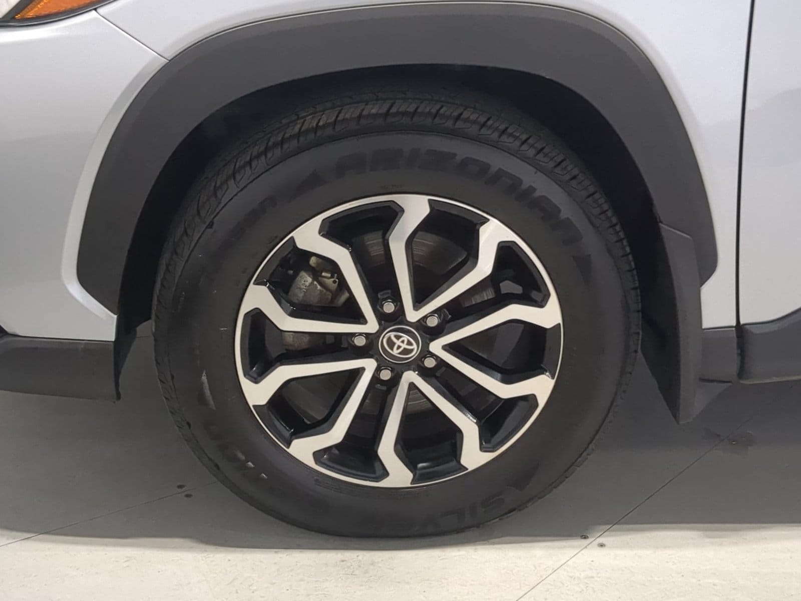 2024 Toyota Corolla Cross S - Photo 14