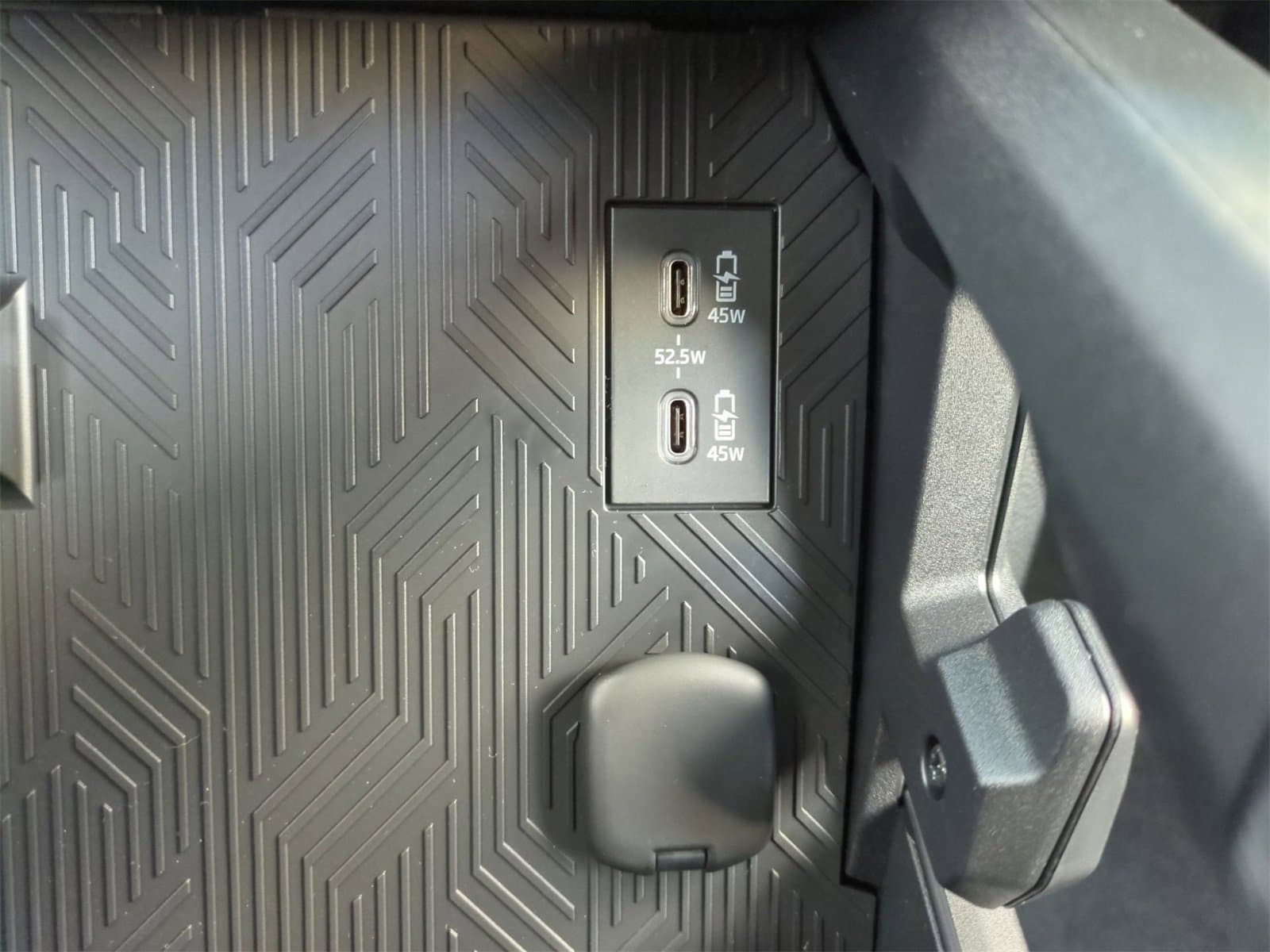 Thumbnail: 2025 Toyota 4Runner - 31