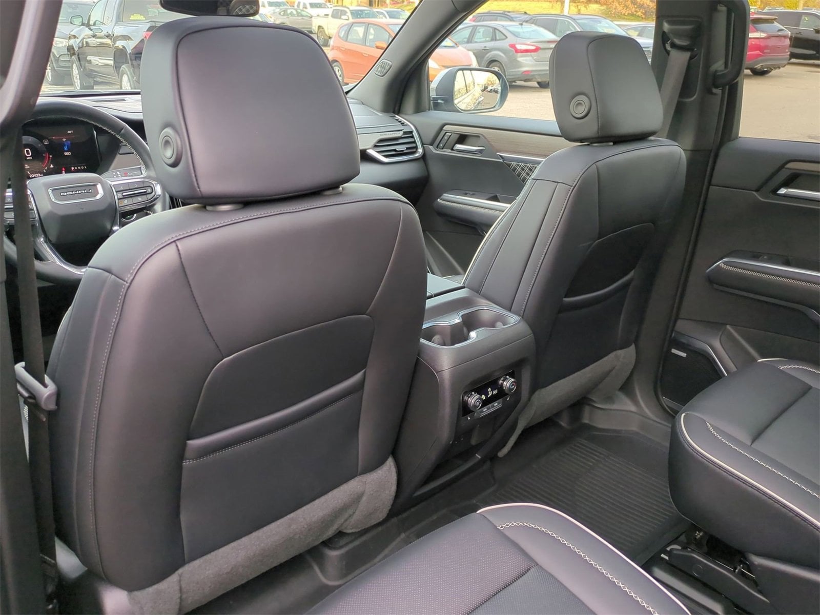 Thumbnail: 2024 GMC Acadia - 18