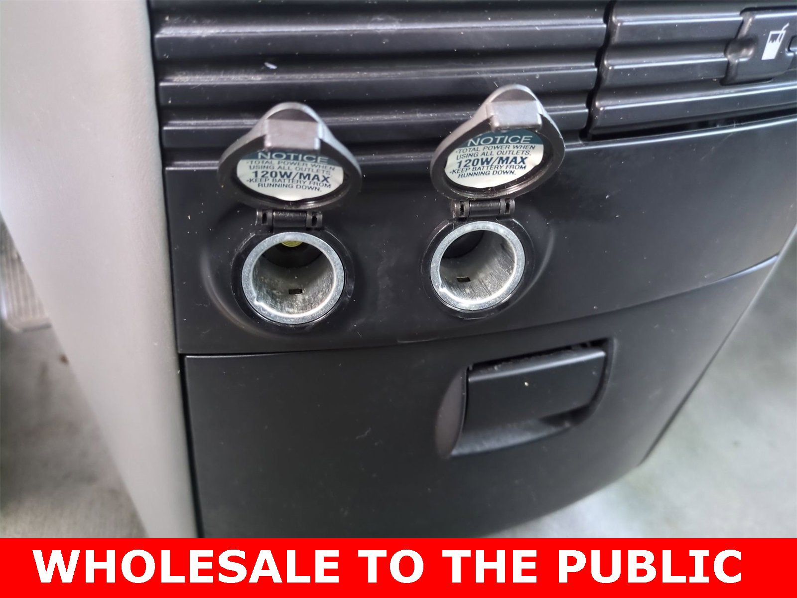 Thumbnail: 2010 Toyota Sienna - 30