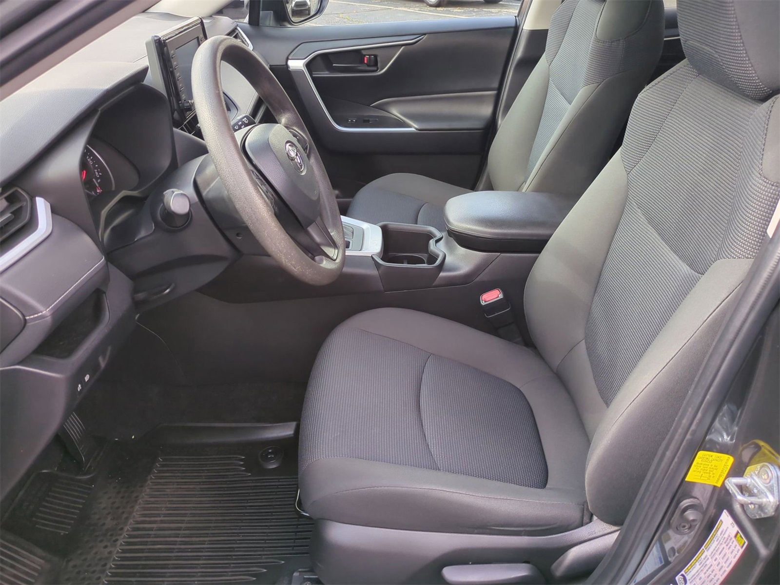 Thumbnail: 2022 Toyota RAV4 - 15