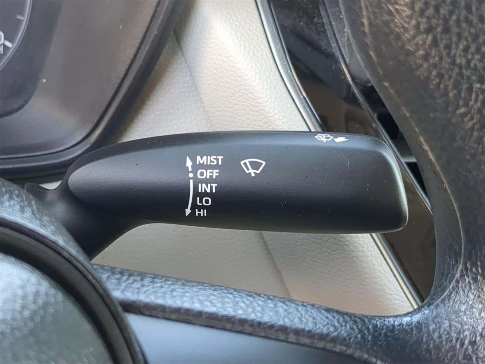 Thumbnail: 2025 Toyota Corolla Cross - 25