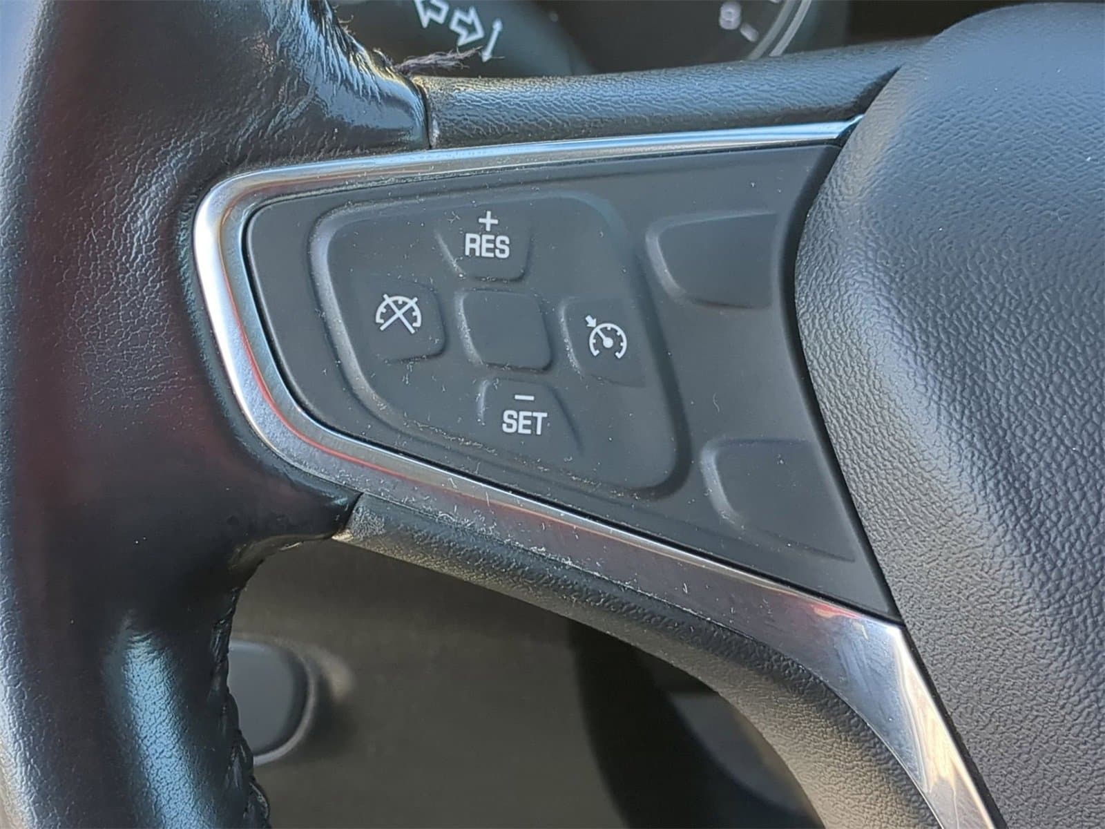 Thumbnail: 2019 Chevrolet Equinox - 30