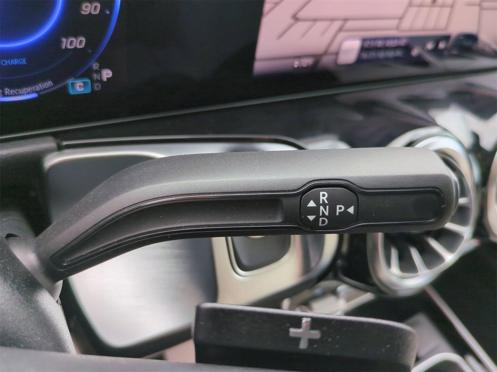 Thumbnail: 2025 Mercedes-Benz EQB - 31