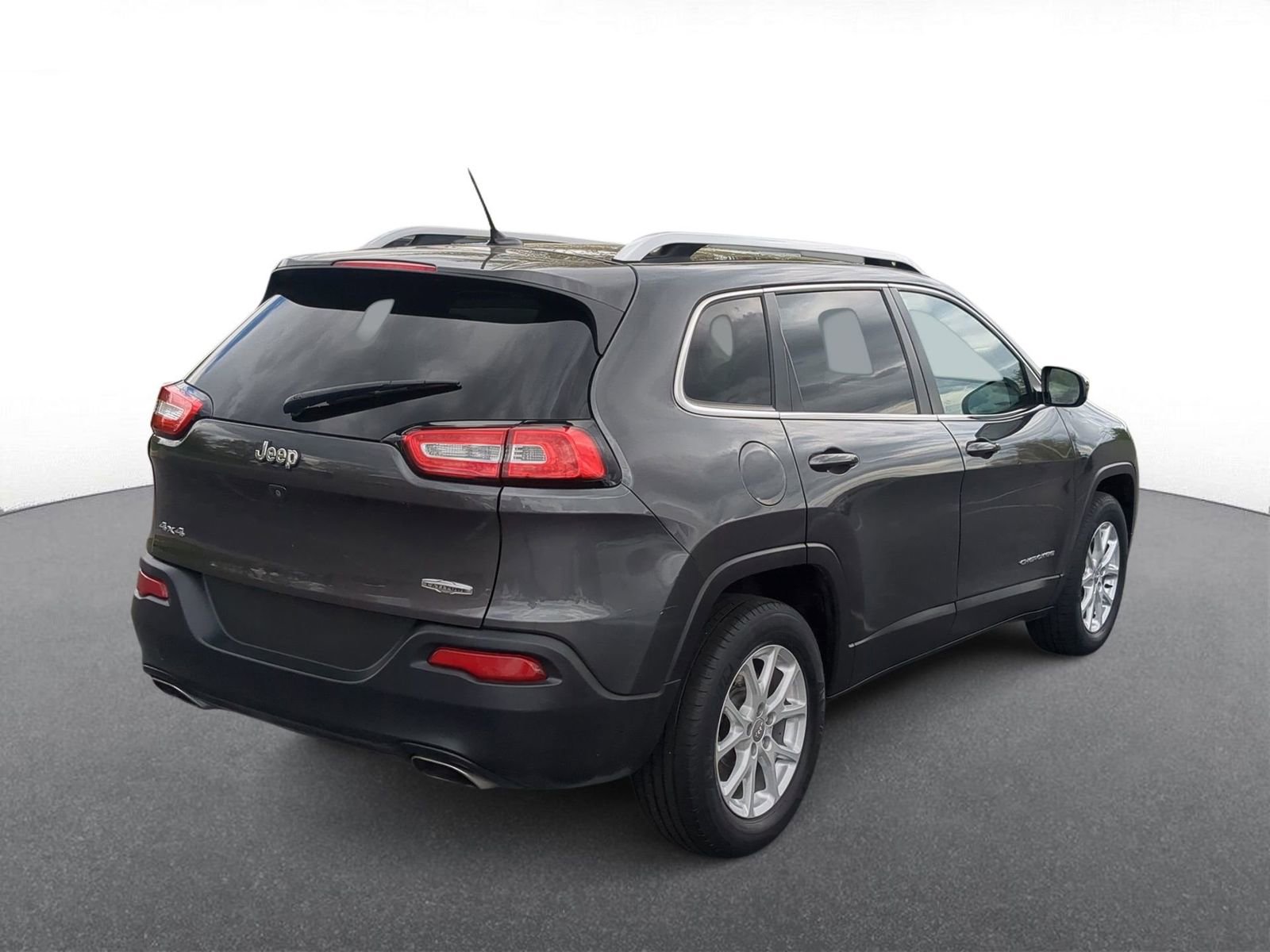 Thumbnail: 2015 Jeep Cherokee - 8
