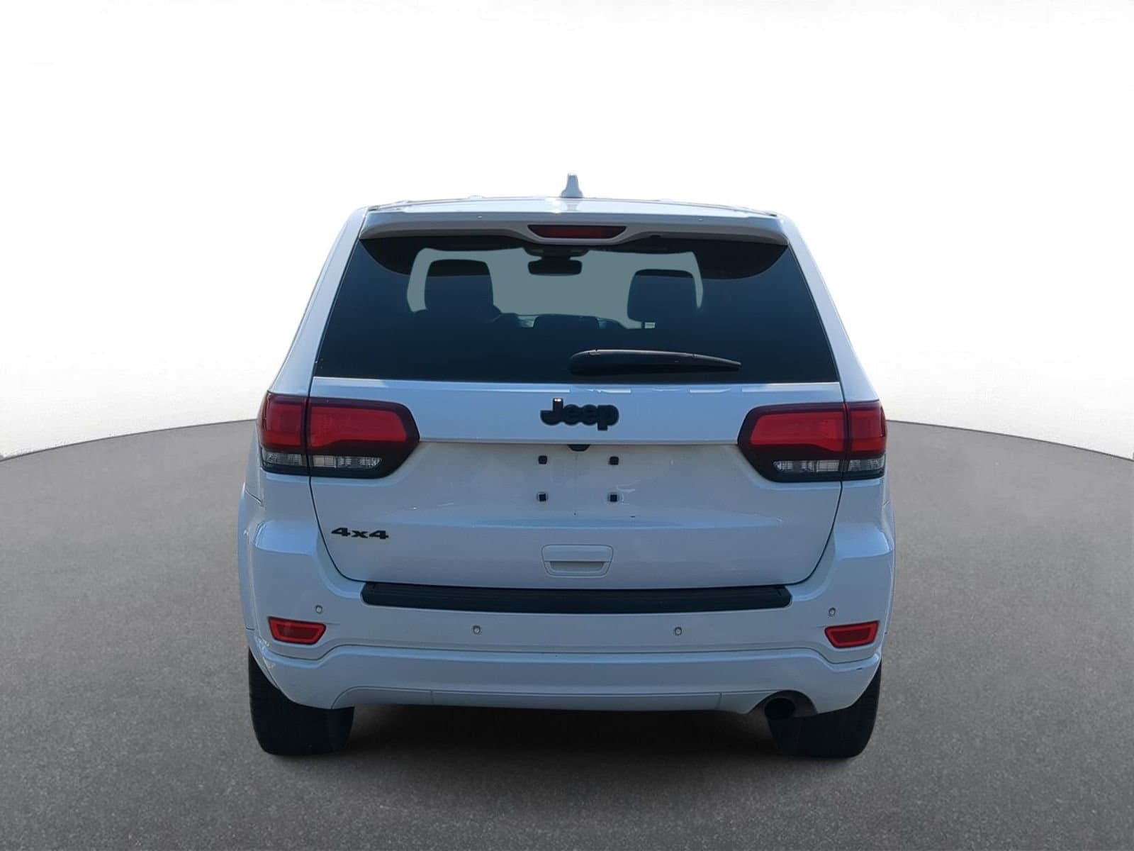 Thumbnail: 2018 Jeep Grand Cherokee - 7