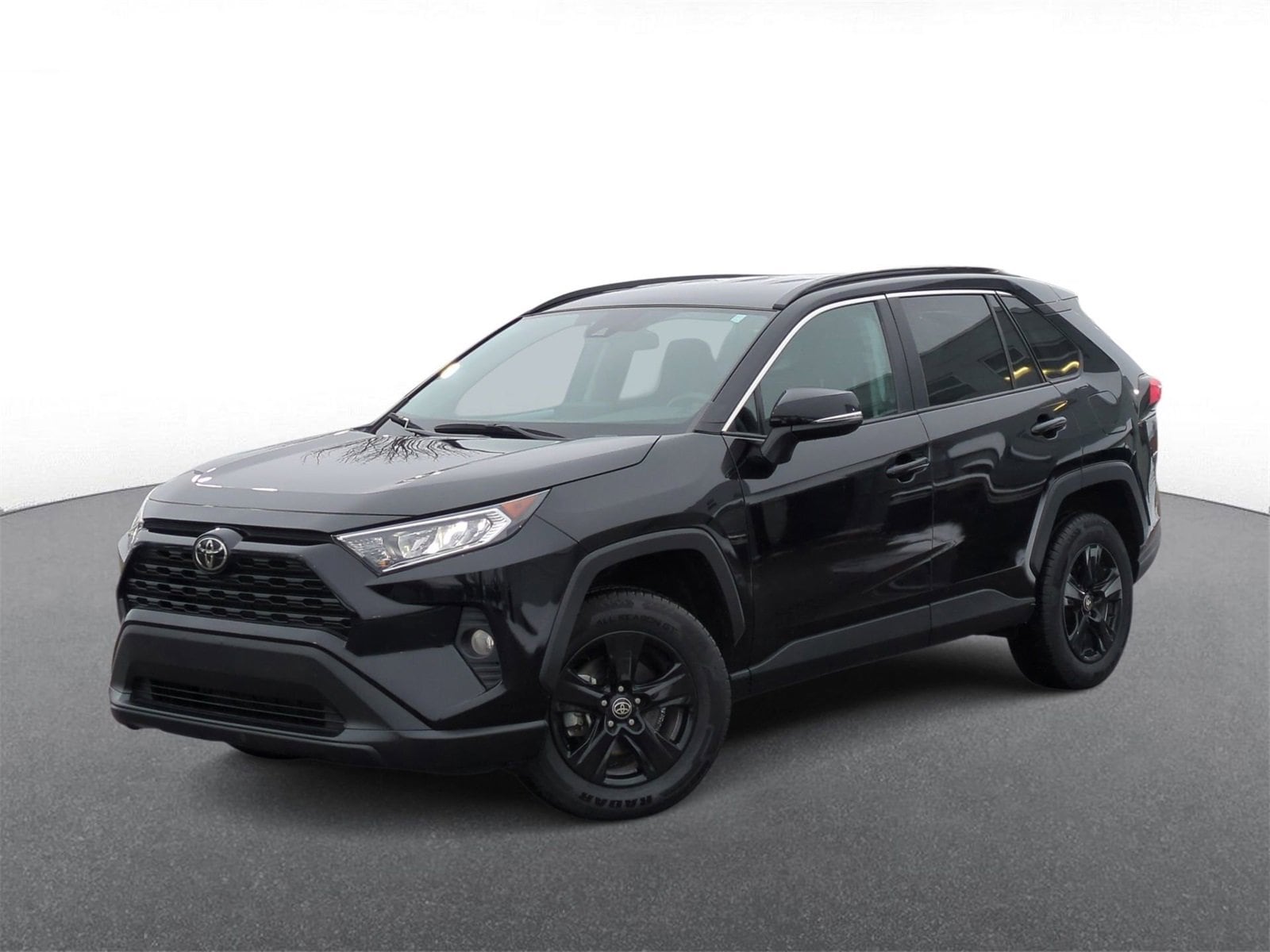 2021 Toyota RAV4 XLE's photo