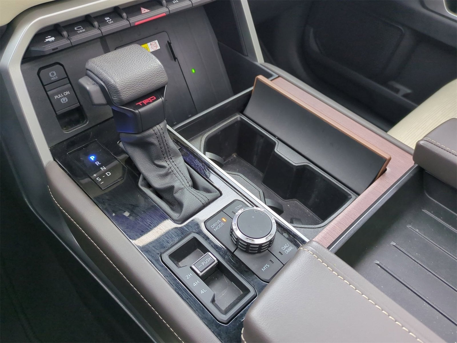 Thumbnail: 2023 Toyota Tundra - 32