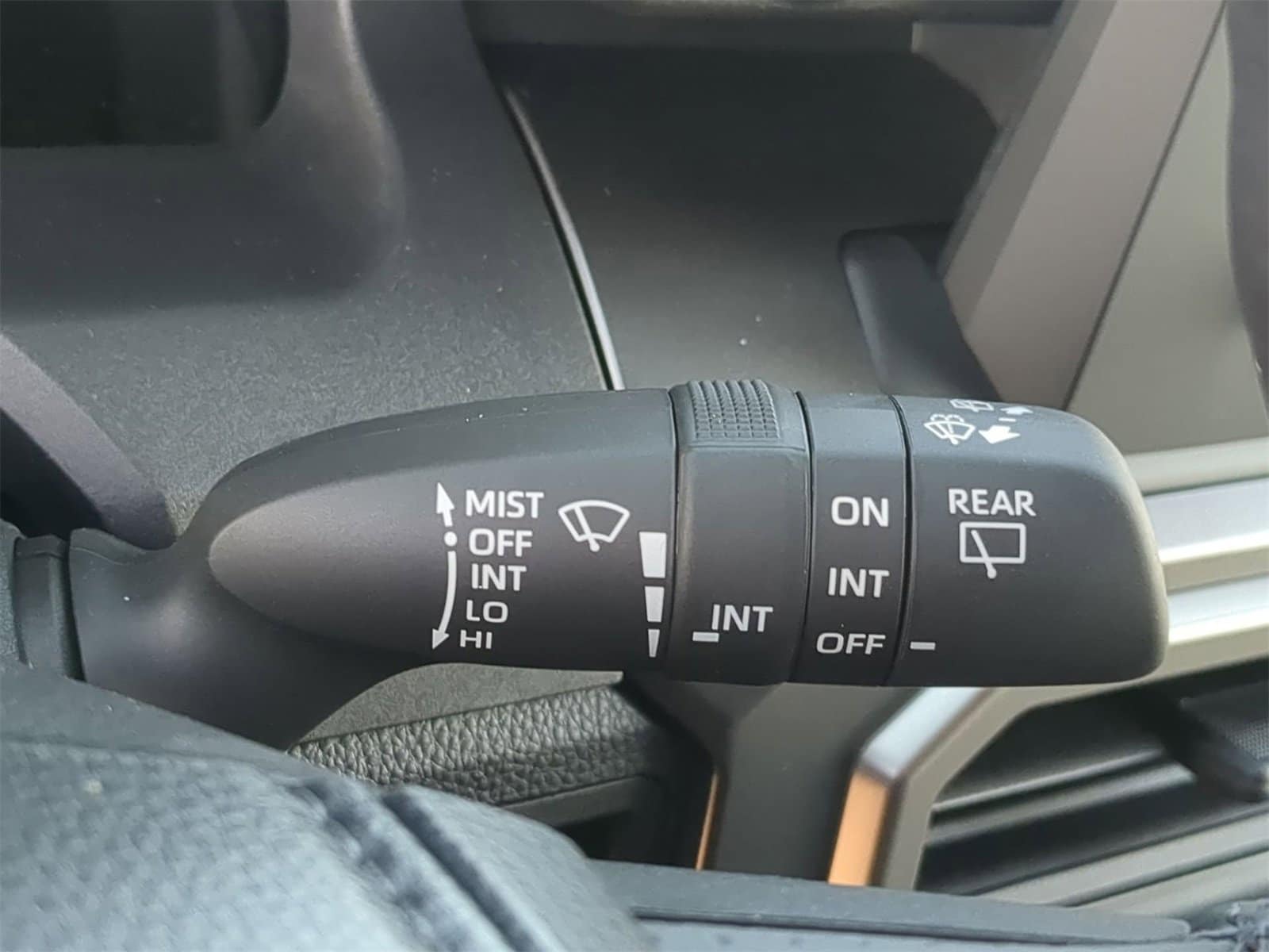 Thumbnail: 2025 Toyota 4Runner - 32