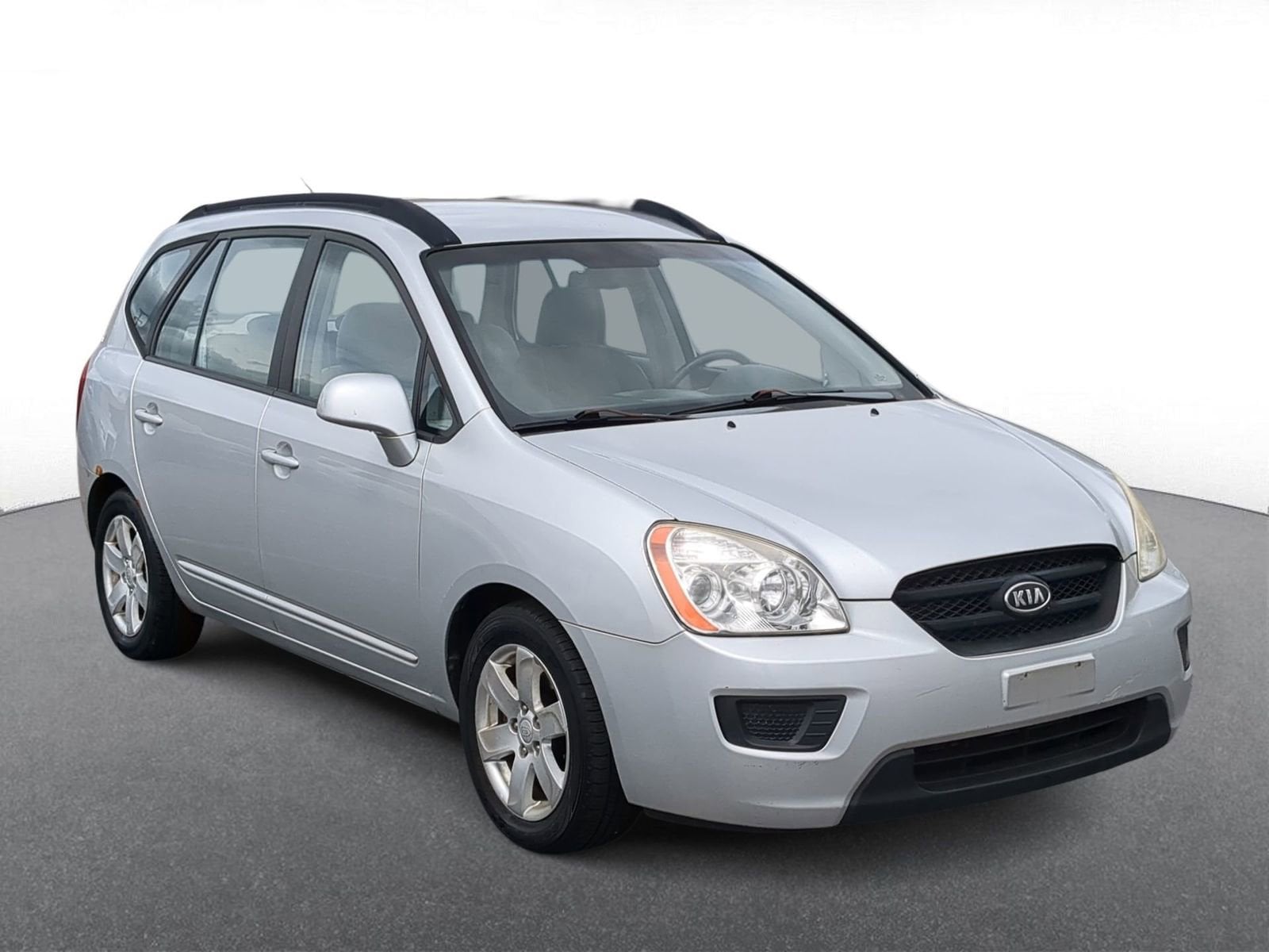 Used 2008 Kia Rondo LX with VIN KNAFG526687159089 for sale in Troy, MI