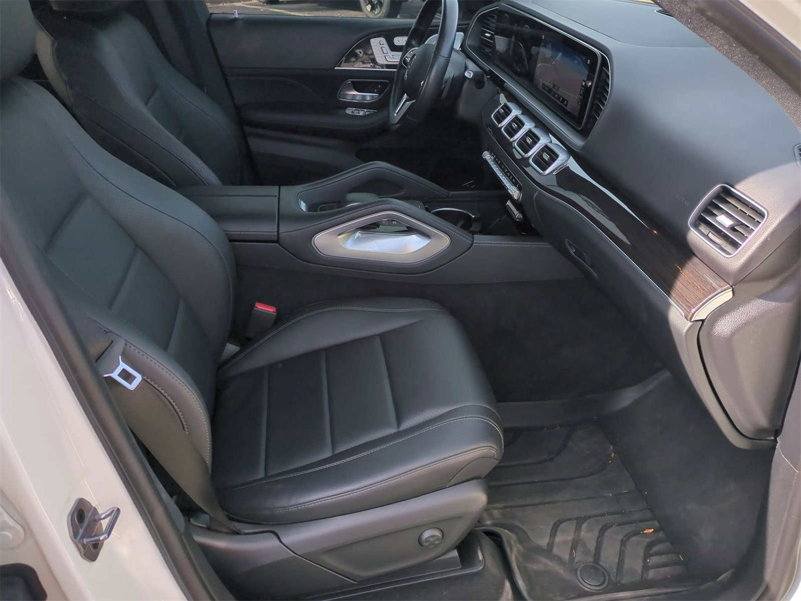 Thumbnail: 2022 Mercedes-Benz GLE - 22