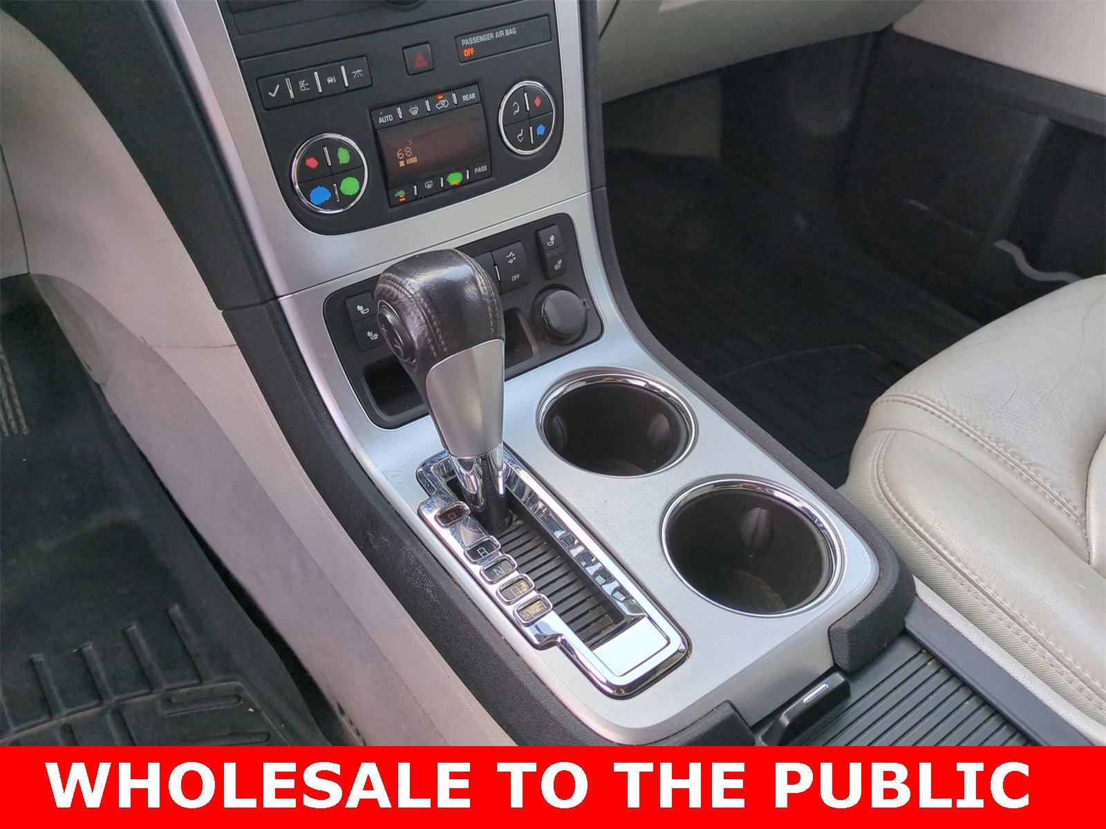 Thumbnail: 2010 GMC Acadia - 30