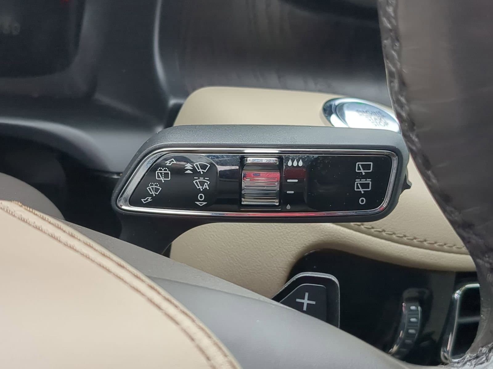 Thumbnail: 2020 Lincoln Aviator - 24