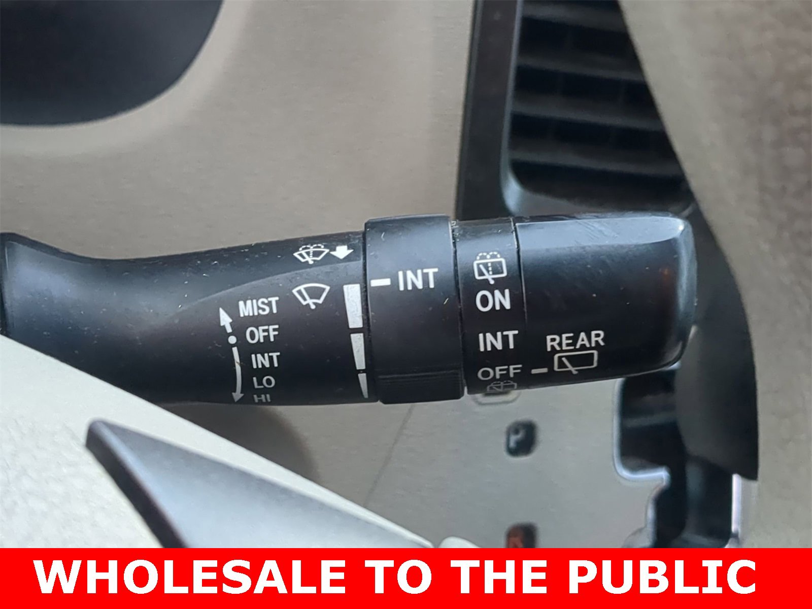 Thumbnail: 2012 Toyota Sienna - 27