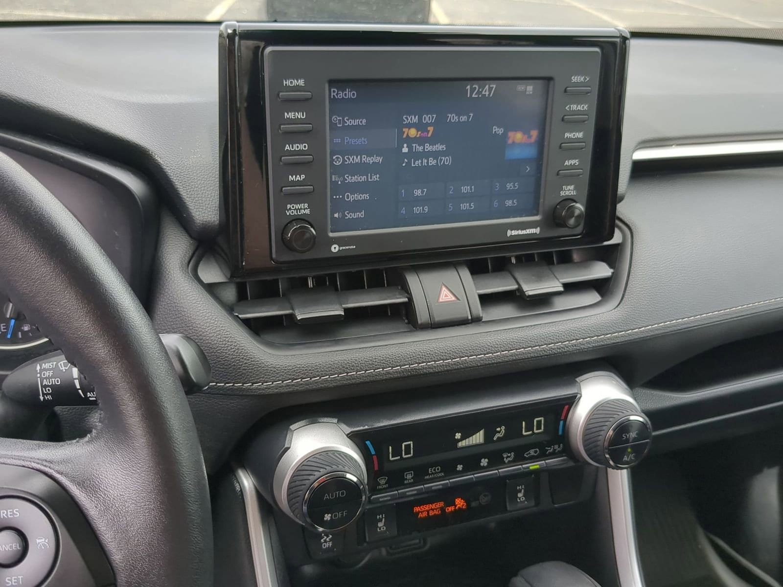 Thumbnail: 2021 Toyota RAV4 - 27