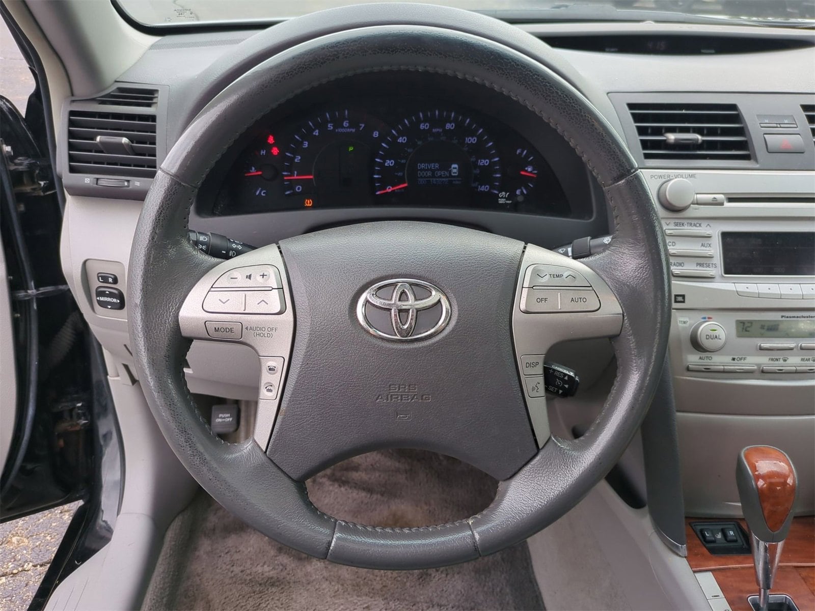 Thumbnail: 2010 Toyota Camry - 23