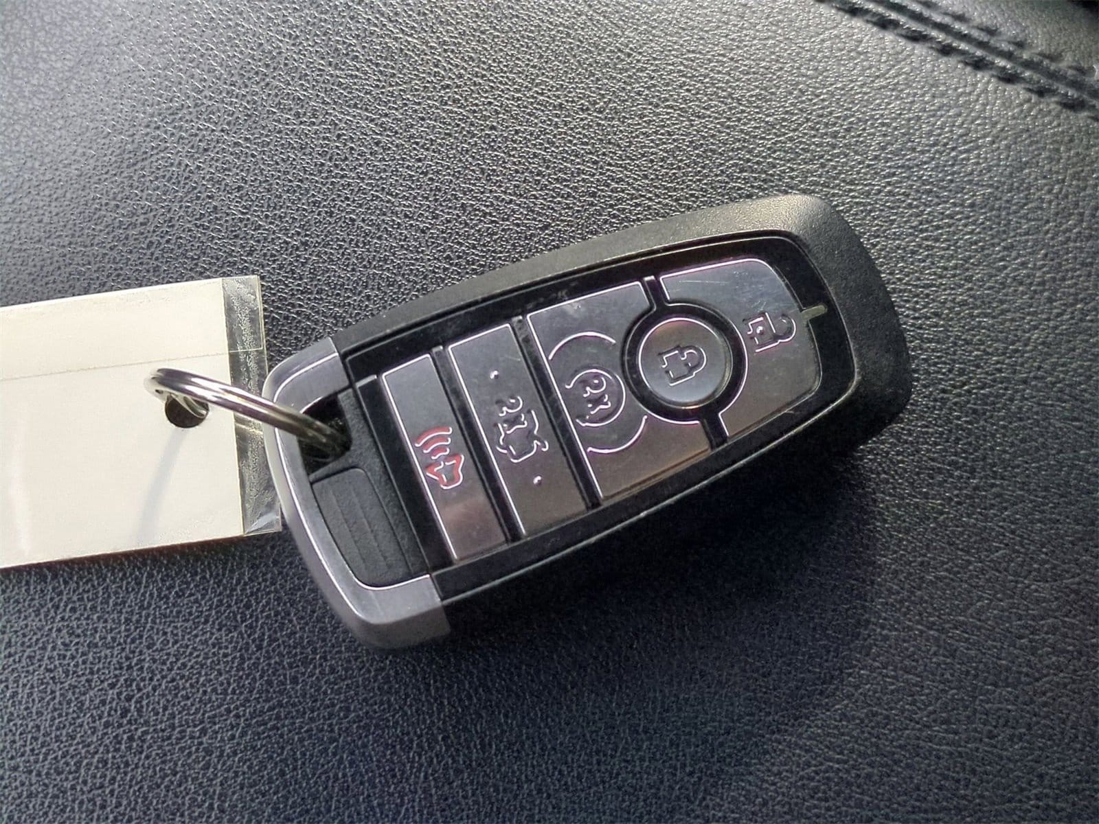 Thumbnail: 2018 Ford Edge - 35