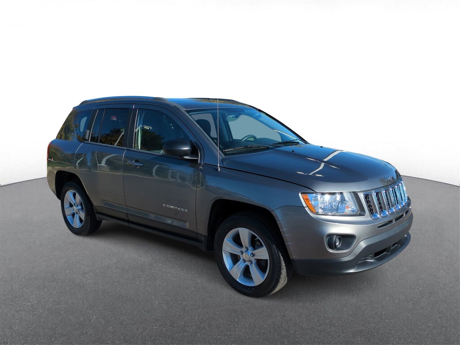 2012 Jeep Compass Latitude photo 2