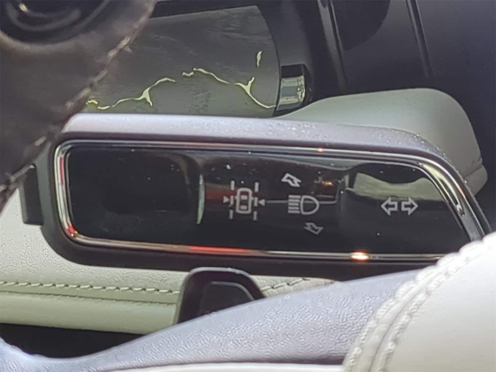 Thumbnail: 2025 Lincoln Aviator - 28