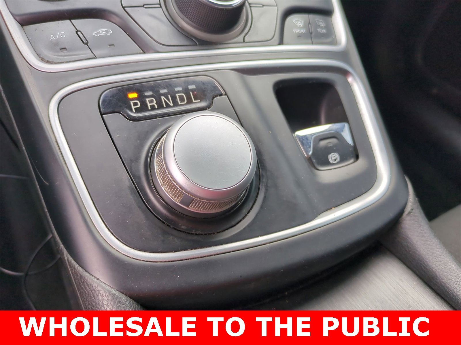 Thumbnail: 2015 Chrysler 200 - 29