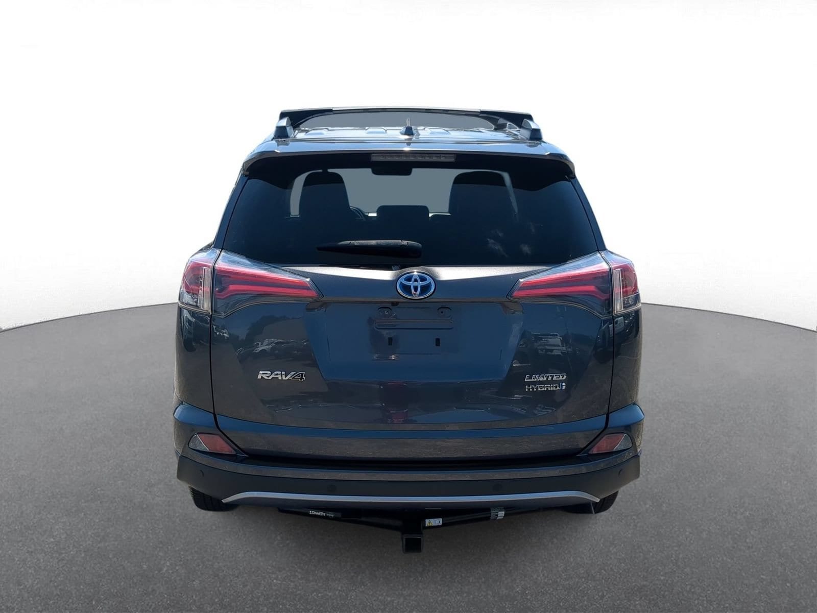 Thumbnail: 2017 Toyota RAV4 - 7