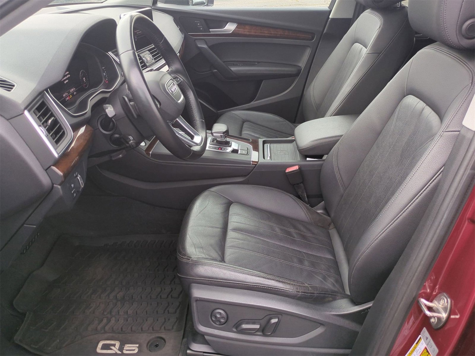 Thumbnail: 2020 Audi Q5 - 15