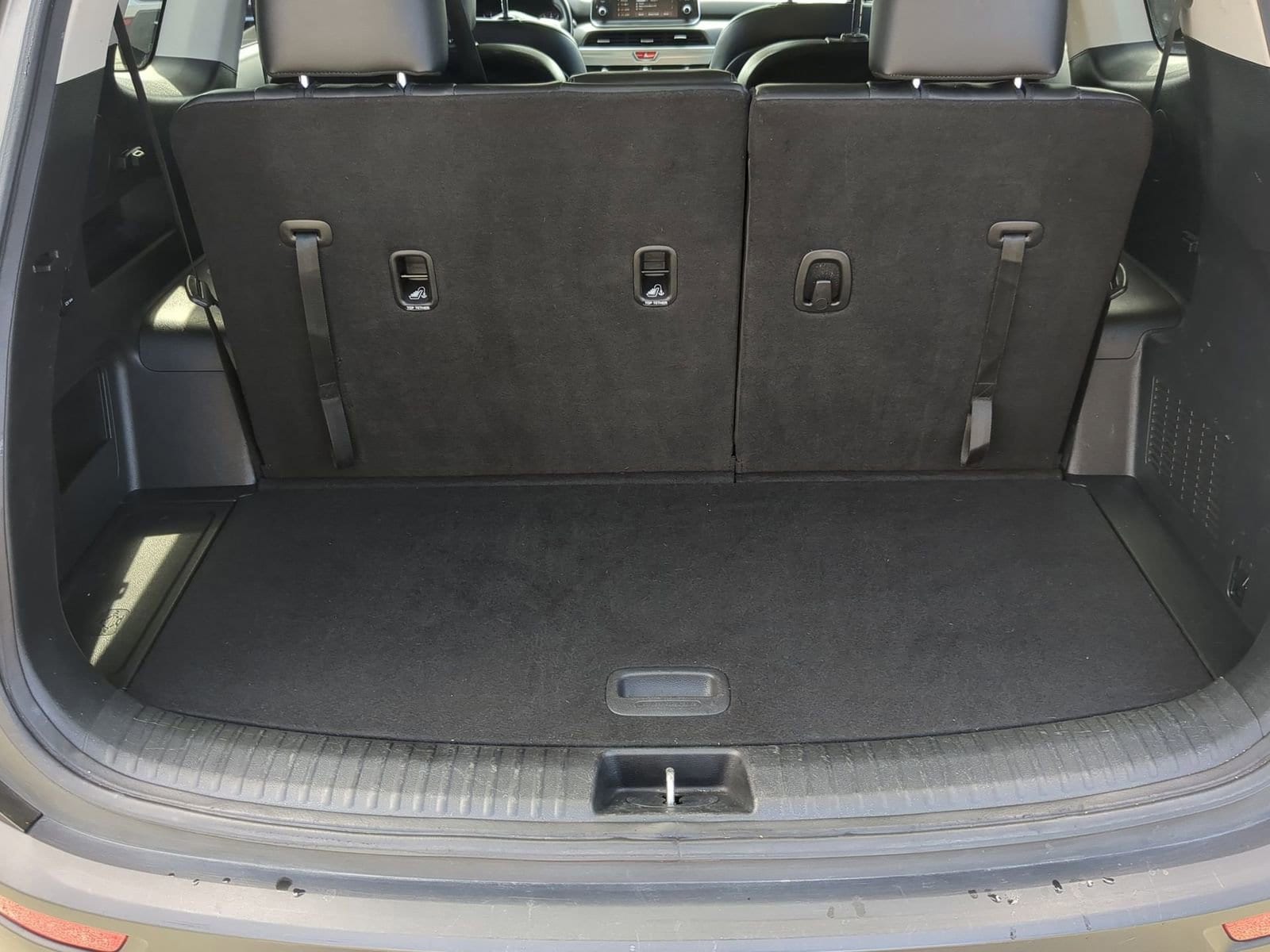 Thumbnail: 2020 Kia Telluride - 32