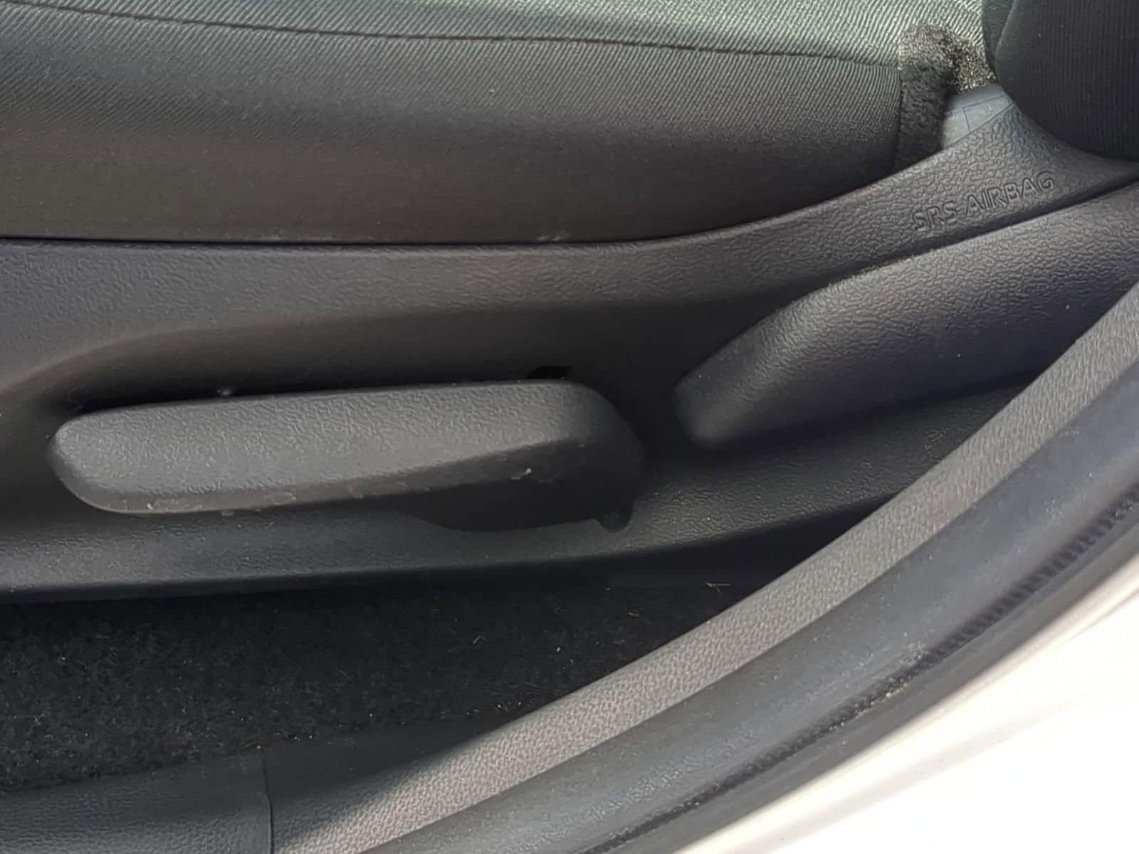 Thumbnail: 2023 Toyota RAV4 - 17