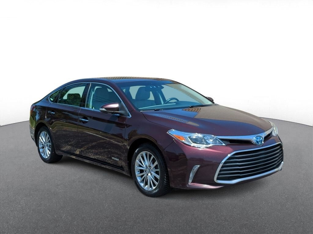 Used 2018 Toyota Avalon Limited with VIN 4T1BD1EB6JU062196 for sale in Troy, MI