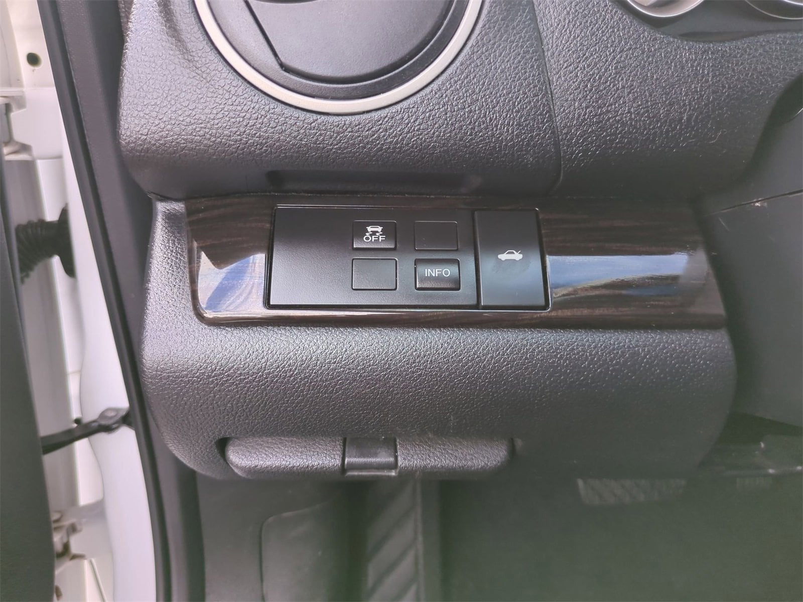 Thumbnail: 2011 Mazda Mazda6 - 28
