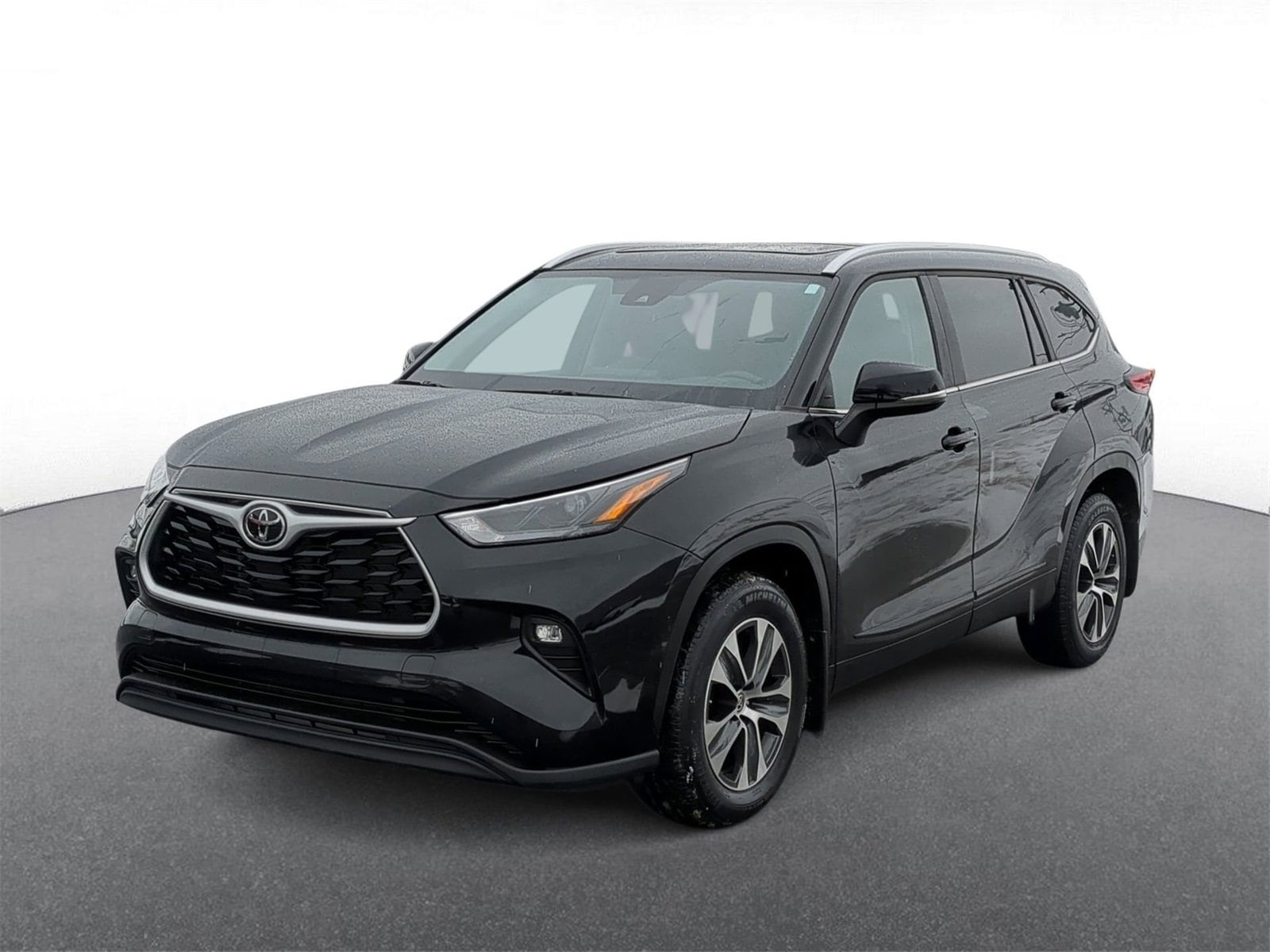 Thumbnail: 2023 Toyota Highlander - 4