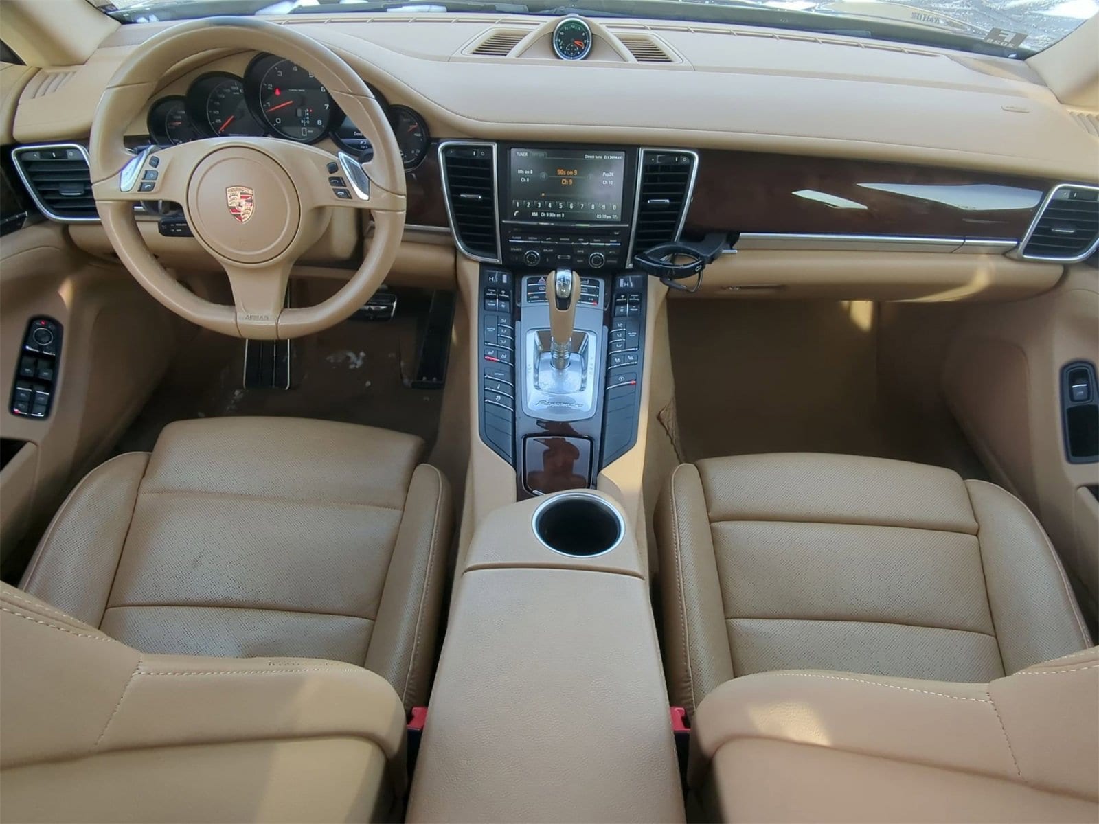 Thumbnail: 2015 Porsche Panamera - 16