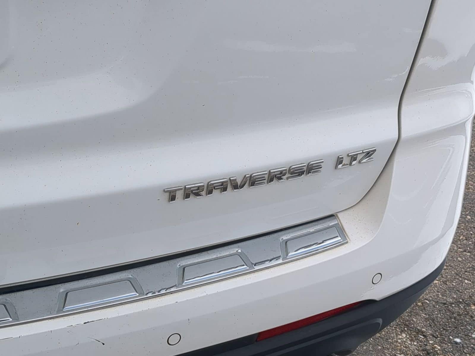 Thumbnail: 2015 Chevrolet Traverse - 13