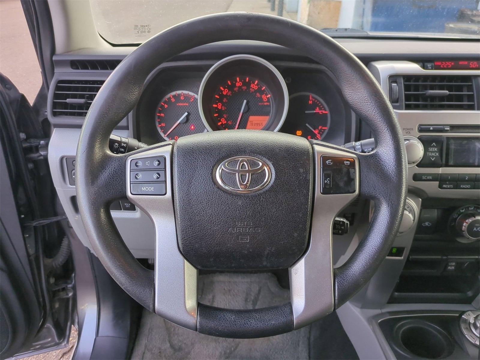 Thumbnail: 2013 Toyota 4Runner - 21