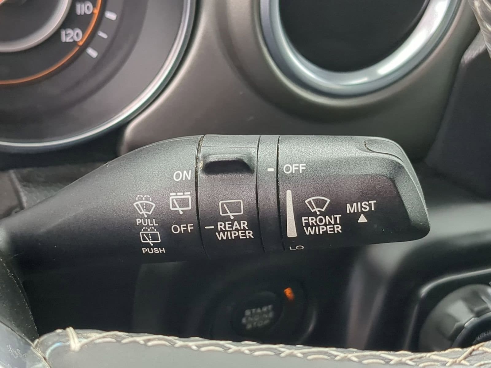 Thumbnail: 2018 Jeep Wrangler - 24