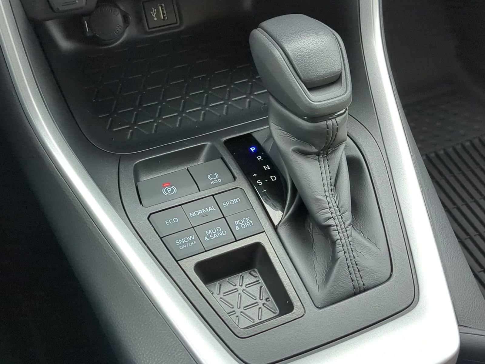 Thumbnail: 2025 Toyota RAV4 - 30