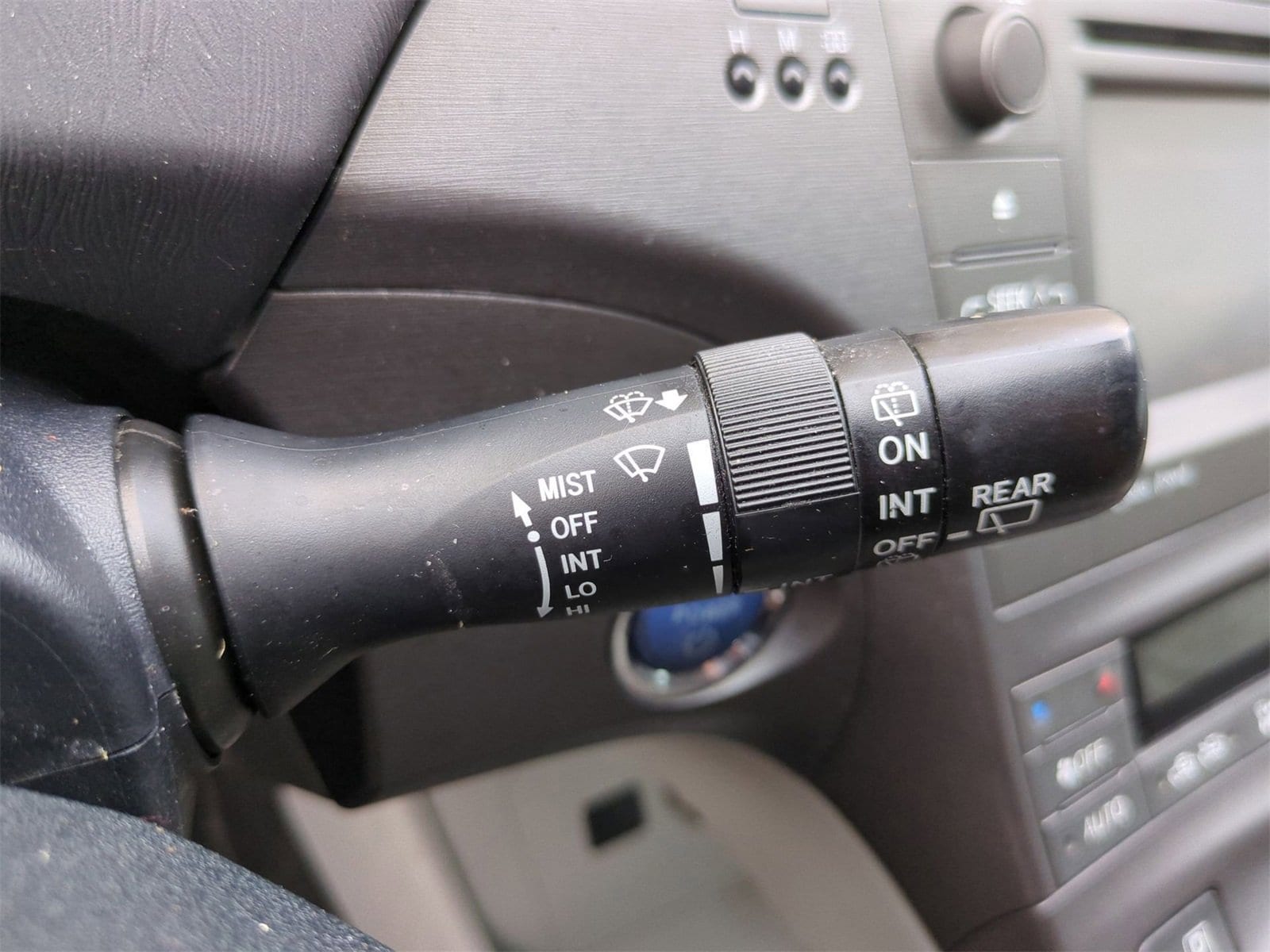 Thumbnail: 2013 Toyota Prius - 23