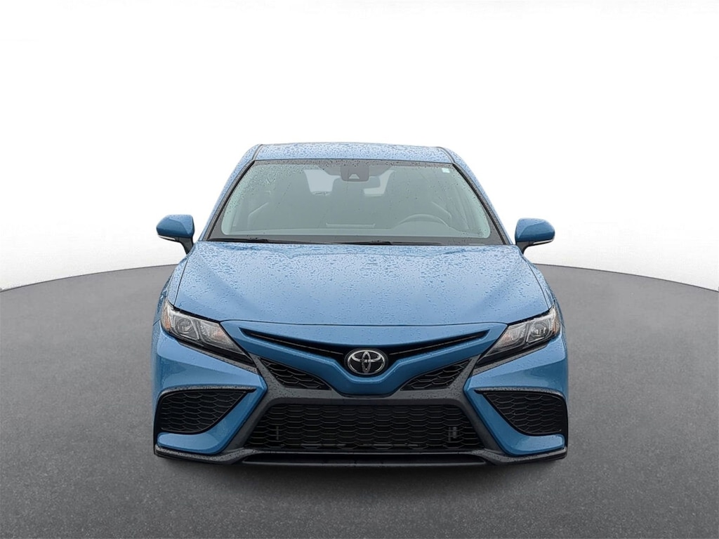 Used 2023 Toyota Camry SE Sedan